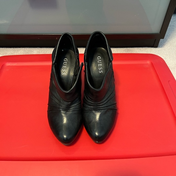 Guess Booties, Black, Size 7 - Picture 2 of 4